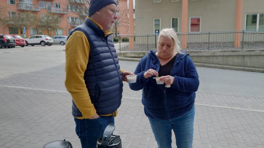 Delar av styrelsen fikar