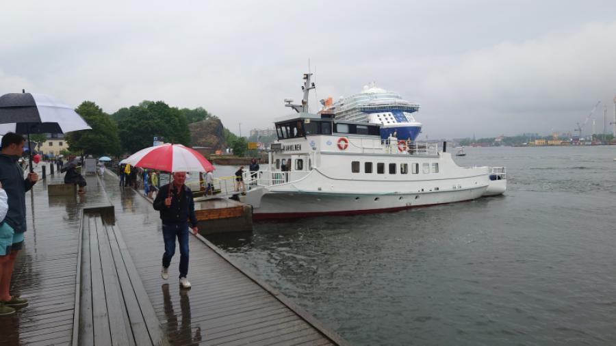 Linje 80 vid hpl Saltsjöqvarn